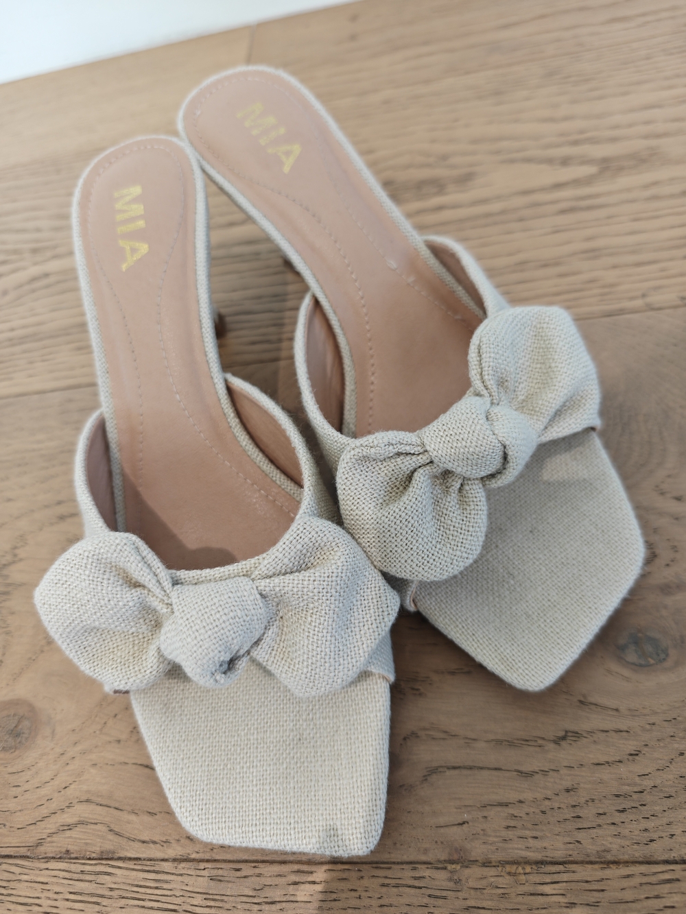 MIA Women's Cream Knot-Front Slide Sandals